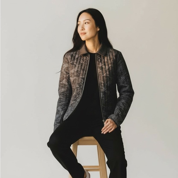 BANANA REPUBLIC Camo Quilted Full Zip Jacket XS Excellent Condition - Picture 2 of 6